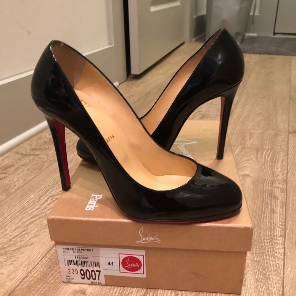 Patent black Christian Louboutin round toe heel